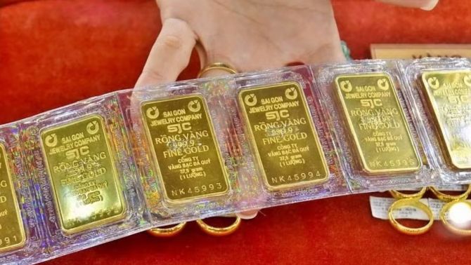 Từ 1/7, mua bán vàng miếng chịu thuế thu nhập cá nhân: Người nắm giữ vàng cần lưu ý điều gì?