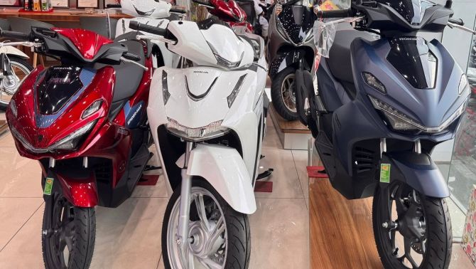 Honda bất ngờ tăng giá niêm yết xe máy tại Việt Nam: SH, SH Mode giá bao nhiêu? Vision còn rẻ không?