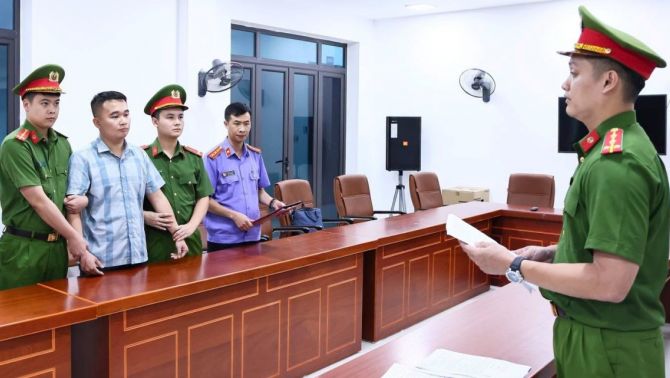 Danh tính giáo viên Trường THPT Chuyên Tuyên Quang bị tạm giữ khẩn cấp vì vi phạm Kỳ thi tốt nghiệp THPT 2026