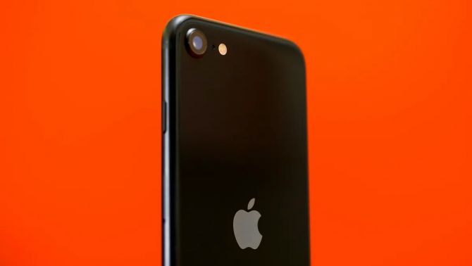 Đây là iPhone rẻ nhất Việt Nam sở hữu phần cứng ngang iPhone 13 Pro Max, mạnh như iPhone 17e