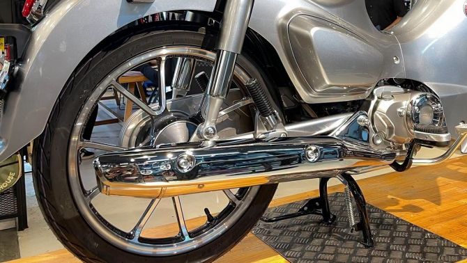 Tin xe cuối tuần: Honda ra mắt ‘huyền thoại xe số’ 125cc mới đẹp lấn át Wave Alpha và Future, giá 69 triệu đồng