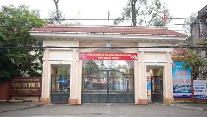 Báo cáo của trường vụ thí sinh thi thử 2,7 điểm, thi tốt nghiệp được 9,5 điểm Toán, nữ sinh cũng lên tiếng