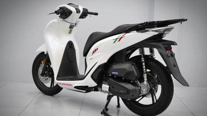 Tin xe hot 17/7: Honda SH giảm giá xuống mức rẻ kỷ lục, khách Việt săn đón vì tiết kiệm tới 20 triệu đồng