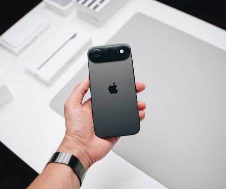iPhone Air cũ chạm đáy dưới 20 triệu đồng, cớ sao nên nỗi 'flop' này, liệu có đáng bỏ tiền ra mua?