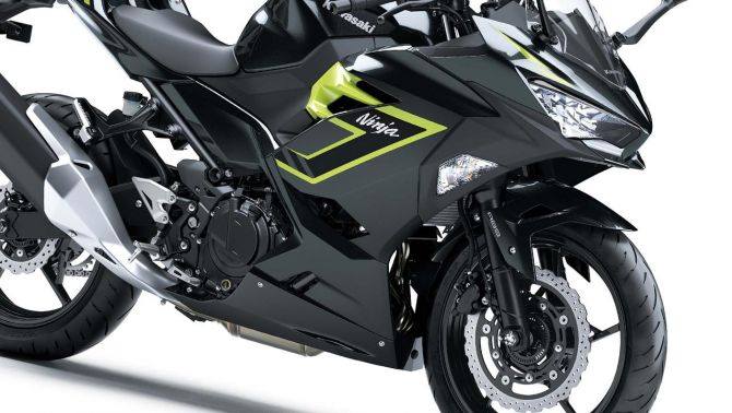 Kawasaki Ninja 400 2027 ra mắt, thêm màu xám mới, giữ giá bán, tiếp tục đối đầu CBR500R và R3