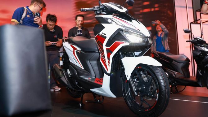 Honda CLICK160R Limited Edition ra mắt chỉ 500 chiếc, nâng cấp giảm xóc Profender, cạnh tranh NVX 155
