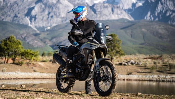 Chính thức ra mắt ‘ông hoàng’ côn tay của Ý giá 63 triệu đồng: Khác biệt Yamaha Exciter, có ABS kênh đôi ăn đứt Winner R