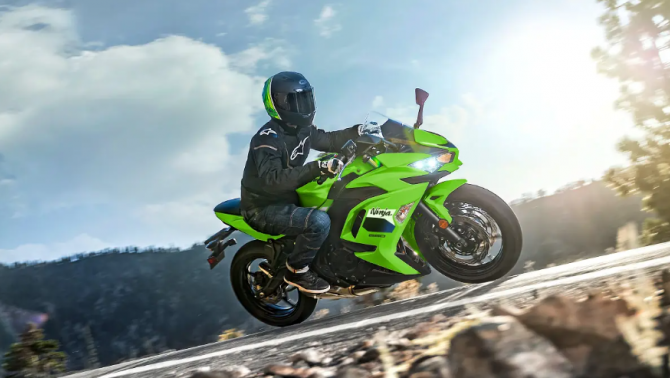 Kawasaki Ninja 650 2027 sắp có bản nâng cấp mới, liệu đủ sức cạnh tranh Yamaha R7?