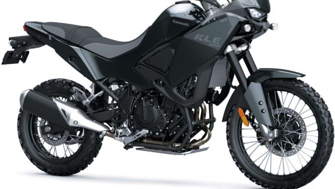 Tin xe hot 7/8: ‘Ông hoàng’ côn tay mới khác biệt Honda Winner R và Yamaha Exciter ra mắt với giá hấp dẫn