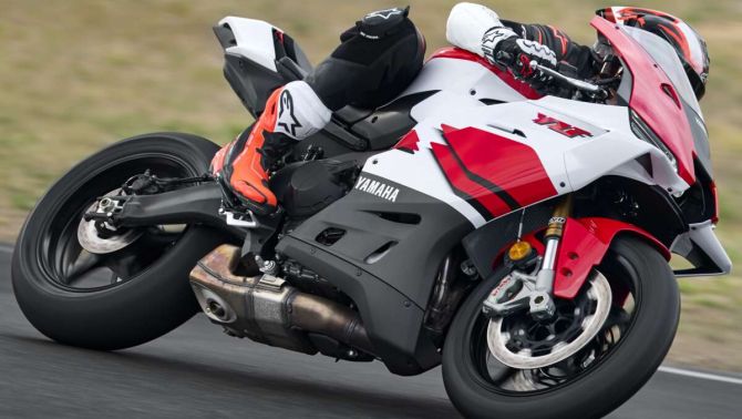 Yamaha YZF-R9 sắp ra mắt Malaysia - 3 máy 119 mã lực, liệu có đủ sức đấu CBR600RR và ZX-6R?