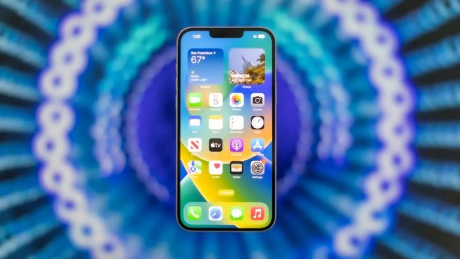 Đây là iPhone pin trâu, màn lớn, chơi game ngon rẻ nhất Việt Nam trong tháng 8, không quá thua iPhone 17