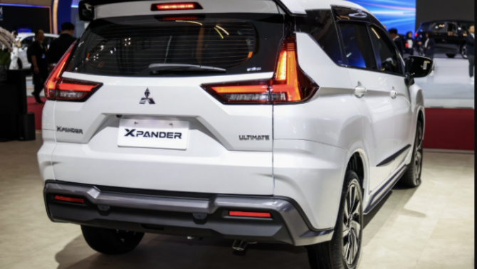 Điểm tin ô tô 12/8: Mitsubishi Xpander và Xpander Cross 2026 trình làng, loạt xe Suzuki ưu đãi khủng