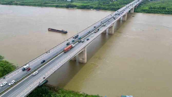 Gã đàn ông phi tang xác người tình 19 tuổi xuống cầu Thanh Trì sau 4 ngày đêm cùng nhau phê ma túy