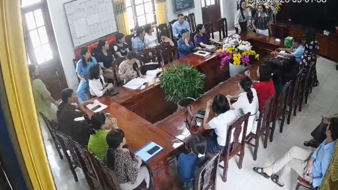 Nguồn cơn khiến nữ hiệu trưởng nói nặng, đập bàn, ném cốc trước mặt nhiều giáo viên? Người trong cuộc nói gì