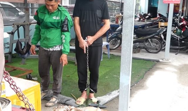 Thủ đoạn táo tợn của 2 đối tượng dùng súng điện săn chó xuyên đêm ở TPHCM
