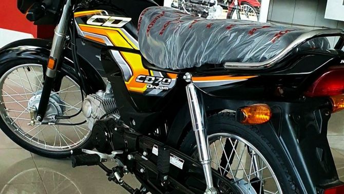 Tin xe máy 28/8: Honda mở bán ‘huyền thoại côn tay’ mới giá 16 triệu đồng, rẻ và khác biệt Winner R