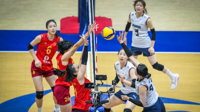 Lịch thi đấu bóng chuyền hôm nay 28/8: Tuyển nữ Việt Nam đại chiến Trung Quốc ở tứ kết giải châu Á