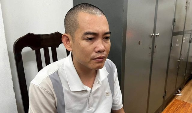 Cái kết đắng cho hai đối tượng trêu ghẹo cô gái bất thành quay sang đánh người bạn trai trong quán ăn