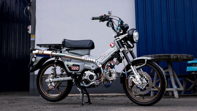 Honda CT125 độ Racing style - Từ chiếc xe touring hiền lành thành 'chiến binh' phố núi