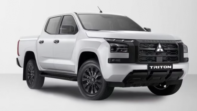 Mitsubishi Triton thêm bản mới: Cạnh tranh vị trí ‘vua bán tải’ với Ford Ranger, giá 782 triệu đồng