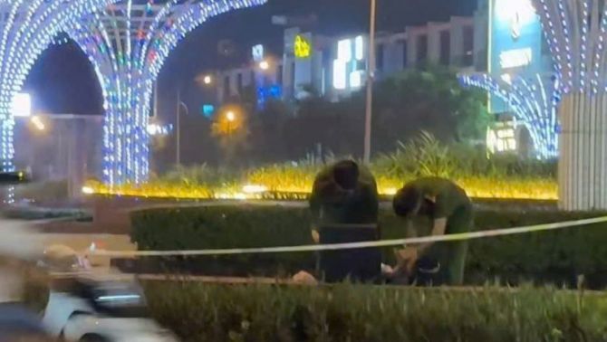 Người dân phát hiện thi thể trong bồn cây, hé lộ chi tiết liên quan nam thanh niên mất tích