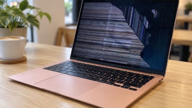Thay màn MacBook chính hãng cần lưu ý gì?