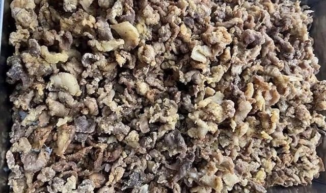 Diễn biến mới vụ suất ăn ‘giống tóp mỡ’ ở Hà Nội