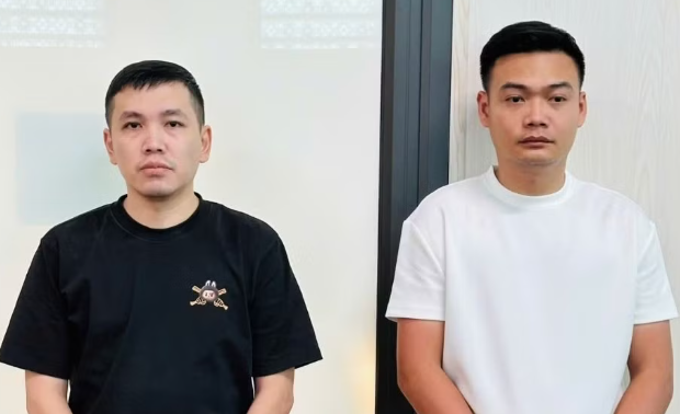 Thanh Hóa: Lái xe cứu thương cùng sinh viên đóng giả nhân viên y tế, bán thuốc giá cao gấp 20 lần