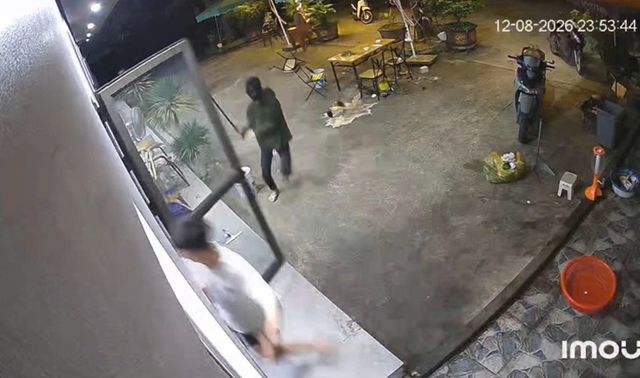 Kéo nhau đi tìm ‘đối thủ’ sau mâu thuẫn TikTok, nhóm thanh niên chém nhầm người trong quán bia
