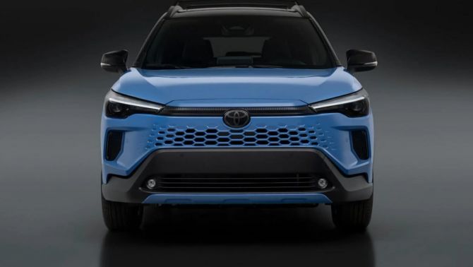 Toyota chính thức ra mắt xe SUV 5 chỗ đẹp long lanh giá 660 triệu đồng: Thiết kế sang hơn Honda HR-V
