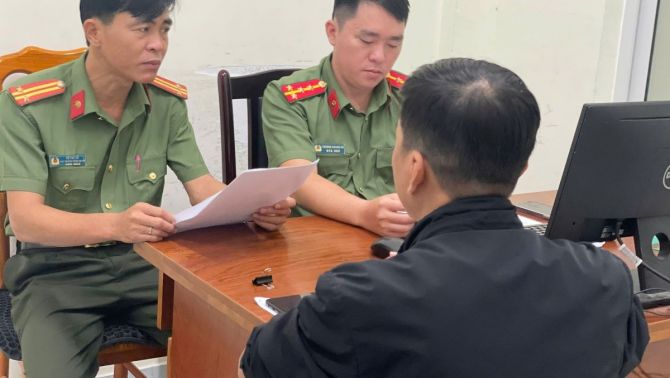 Chuyển cuộc gọi đòi nợ sang đường dây nóng công an, người đàn ông nhận cái kết đắng