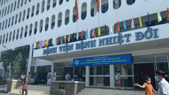 Sở Y tế TPHCM thông tin vụ 3 học sinh Trường THCS Hai Bà Trưng mắc não mô cầu, một em tử vong
