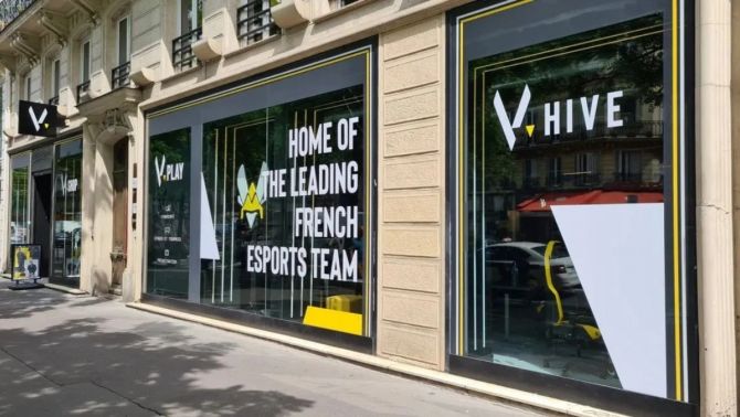 Trụ sở Team Vitality tại Paris bị bạo loạn tàn phá, nhiều cúp vô địch và thiết bị gaming bị đánh cắp