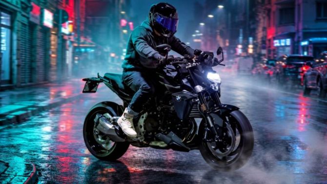 BMW tung F 900 R Black Edition cực ngầu: Sang số không cần bóp côn, chỉ 100 chiếc được bán!