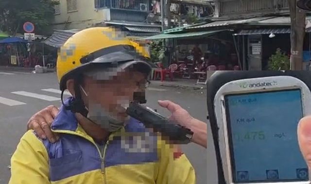 Tài xế xe công nghệ có nồng độ cồn kịch khung vẫn chở khách bình thường ở TPHCM