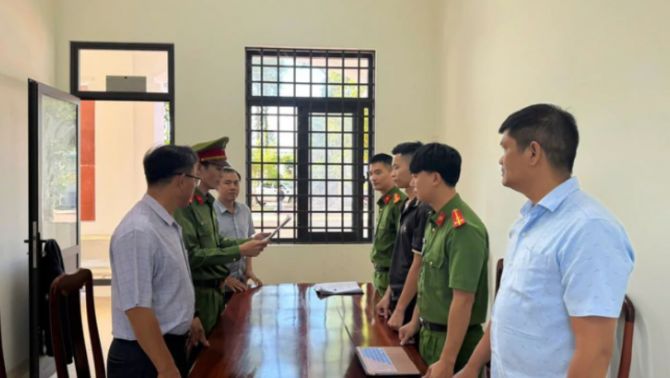 Khởi tố tài xế uống rượu bia tông công nhân thu gom rác ở Quảng Ngãi, nạn nhân thương tật đến 76%
