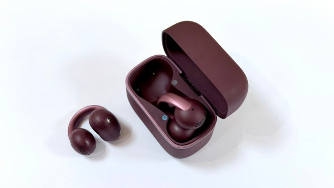 Anker soundcore AeroClip 2: Đàm thoại giữa phố ồn, đeo nhẹ và thêm điểm nhấn cho phong cách