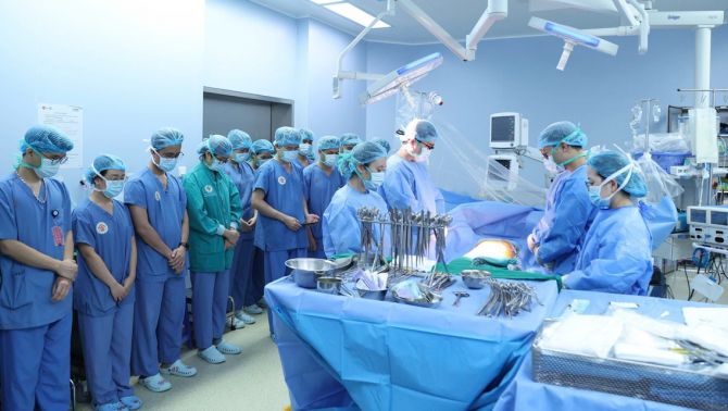 Bộ Y tế đề xuất cho trẻ dưới 15 tuổi hiến mô tái sinh cho anh chị em ruột, những loại nào không được hiến?