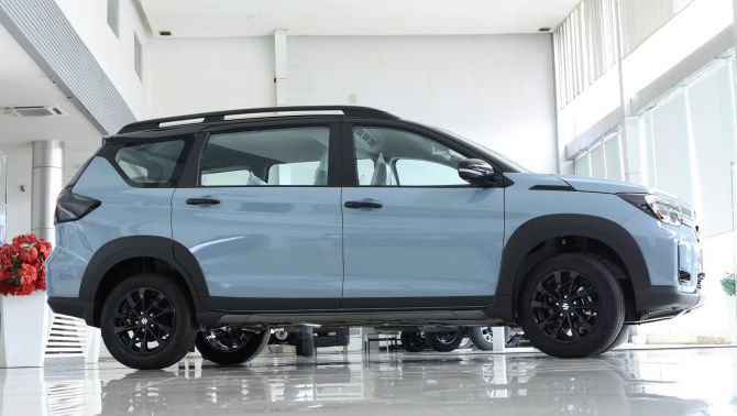 Suzuki chính thức ra mắt mẫu MPV 7 chỗ đẹp long lanh giá 570 triệu đồng: Phá giá Mitsubishi Xpander