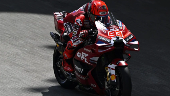 Marquez độc chiếm Sepang, Martin gây sốc khi trở lại chỉ 6 ngày sau chấn thương kinh hoàng