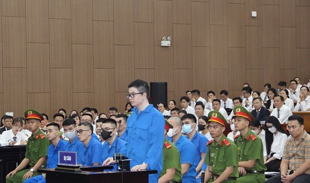 Hé lộ về bệnh tình của Mr.Pips, dù sở hữu hàng nghìn tỉ đồng vẫn thấy cuộc sống vô nghĩa