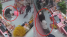 Clip 2 tên cướp dùng dao khống chế nữ nhân viên bán hàng, cô gái chỉ nói 1 câu đã khiến CĐM phải nể
