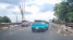 TP HCM: Bàng hoàng cảnh taxi công nghệ lạng lách khiến người đi đường 'thót tim' ở cầu Bình Triệu