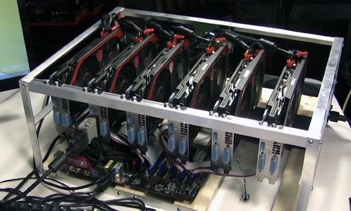 Bitcoin vượt mốc 8.000 USD, nhà đầu tư mong hòa vốn
