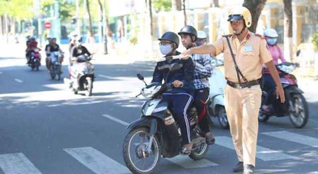 Áp dụng luật mới nhất về xử phạt xe máy không chính chủ như thế nào?
