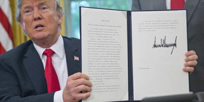 Chữ ký quyền lực của tổng thống Mỹ Donald Trump: 'Đặt bút' một lần thổi bay 100tỷ USD của Trung Quốc