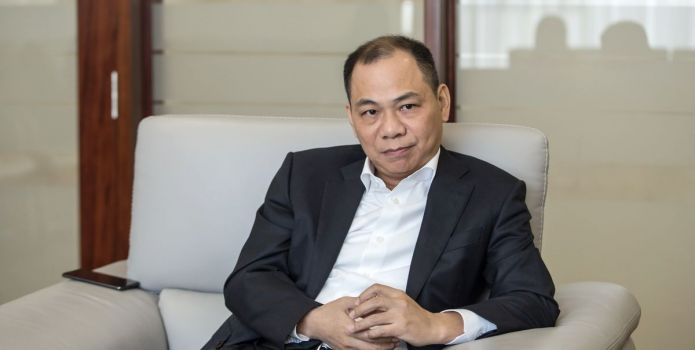 Không phải VinFast President, tỷ phú Phạm Nhật Vương tung 'vũ khí' mới khiến dân tình choáng váng 