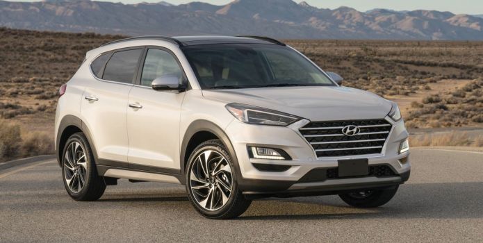 Hyundai Tucson ‘xưng vương’ SUV hạng C, ‘vượt mặt’ Honda CR-V, Toyota Corolla cực ngoạn mục