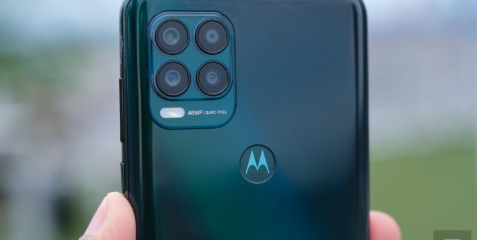 Motorola Moto G Stylus 5G: Smartphone giá rẻ có bút cảm ứng 