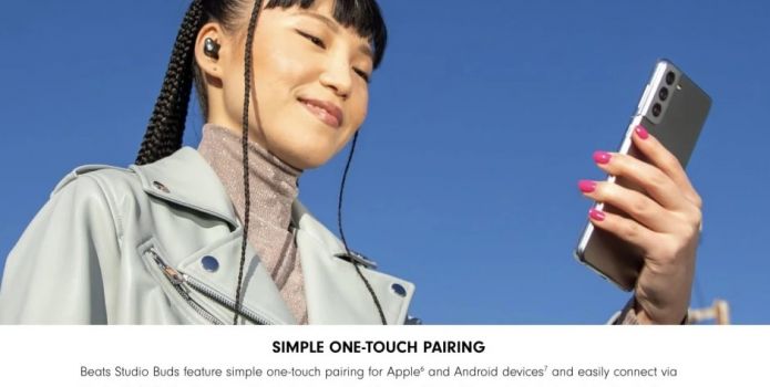 Apple dùng Samsung Galaxy S21 để quảng cáo tai nghe